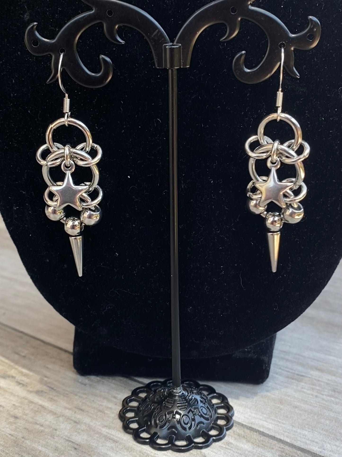 ‘Looking For A Star’ Xxxtentacion Inspired Chainmail Earrings