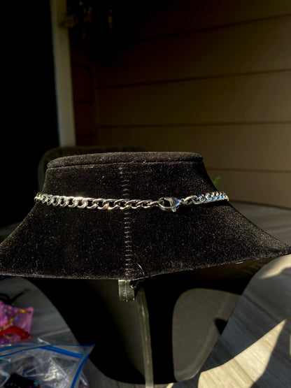 Chainmail Necklace With Shiny Raimbow “Suncatcher” Charm