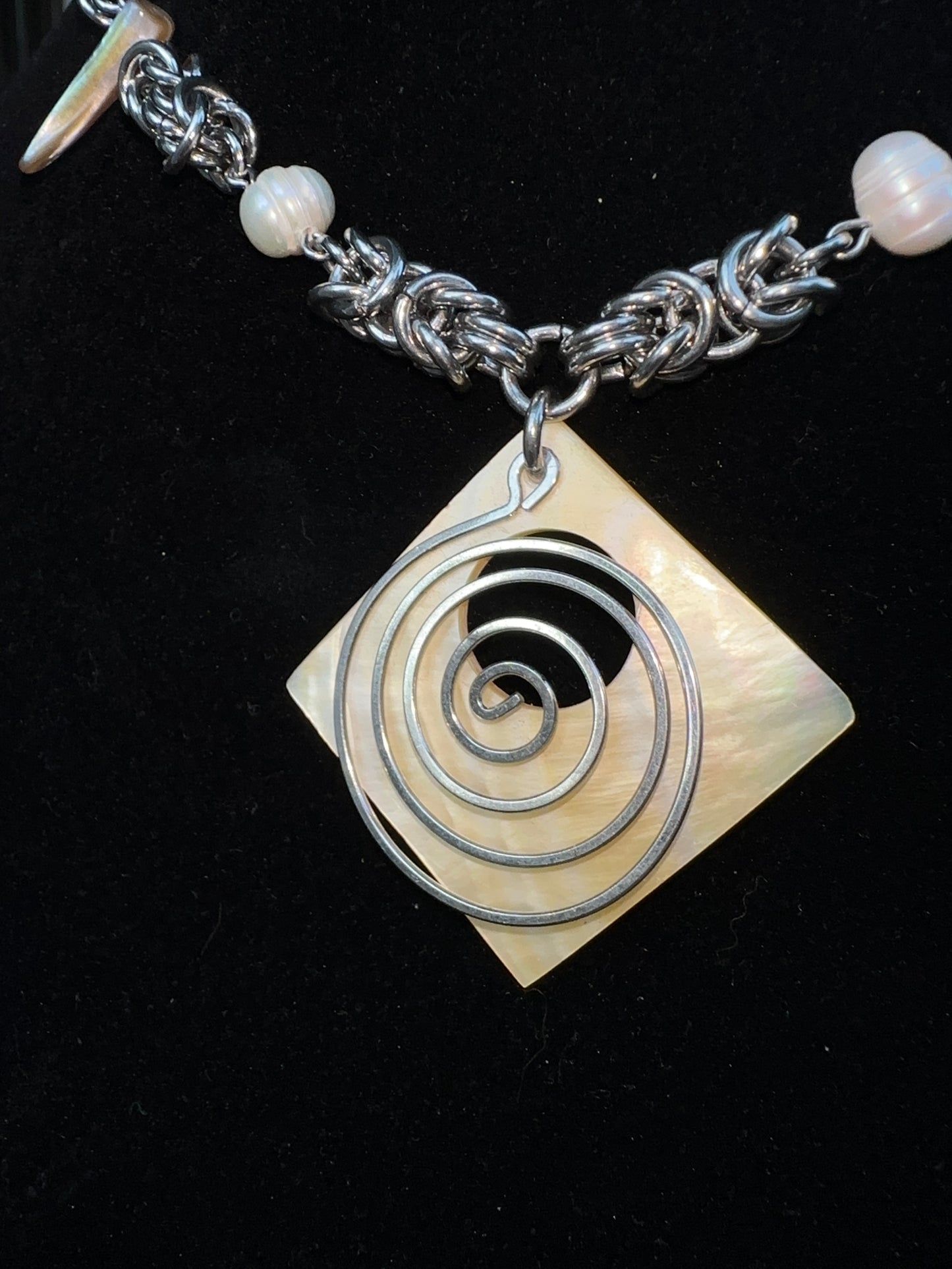 Shell & Pearl Stainless Steel Chainmaille with Spiral