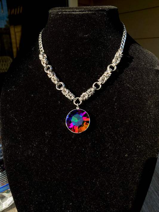 Chainmail Necklace With Shiny Raimbow “Suncatcher” Charm