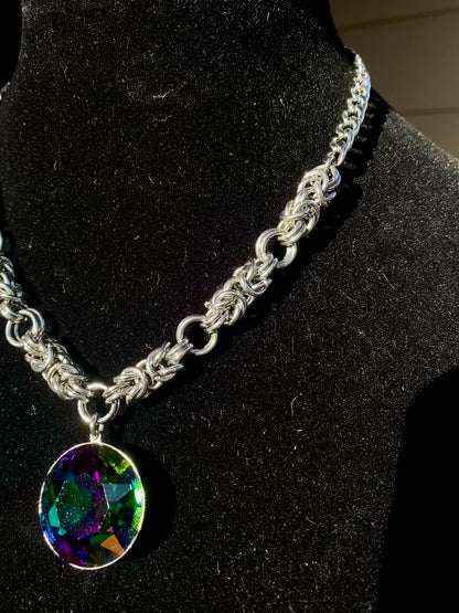 Chainmail Necklace With Shiny Raimbow “Suncatcher” Charm